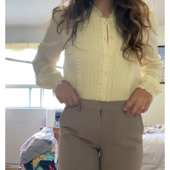 Aritzia Babaton Fiji Blouse in “Butter Yellow” - Picture 9 of 9